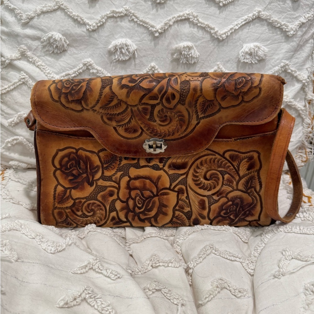 Vintage Beautiful Floral Hand Tooled Leather Bag- Made in Mexico